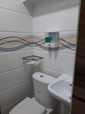 Hong Kong Budget Hostel Rooms Photos