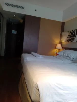 Soll Marina Hotel Serpong Kamar Photos