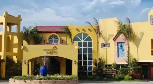 Crown Regency Residences Davao Exterior Photos