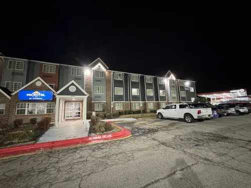 Microtel Inn & Suites by Wyndham Raleigh Durham Airport Espaces publics Photos