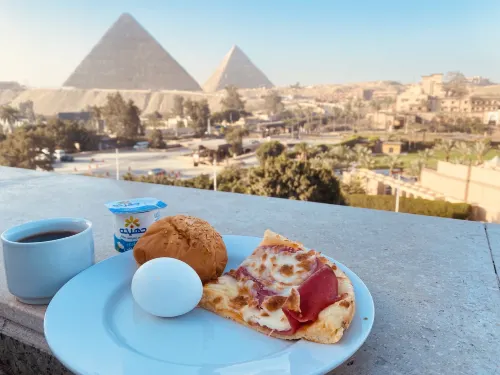 Turquoise Pyramids & Grand Egyptian Museum View Hotel Dining Photos