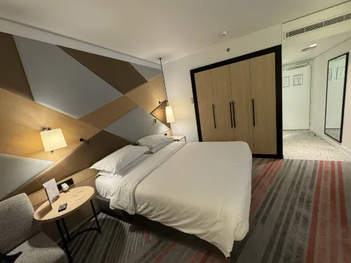 Sheraton Amsterdam Airport Hotel and Conference Center Zimmer Photos