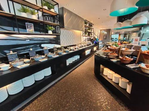 Mercure Pattaya Ocean Resort Restauration Photos