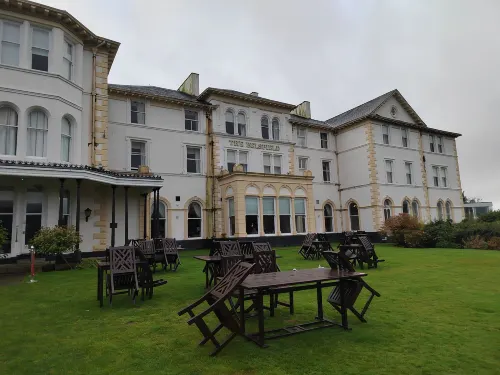 The Belsfield Hotel Exterior Photos