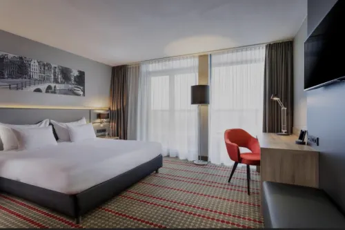 Ramada by Wyndham Amsterdam Airport Schiphol Chambres Photos