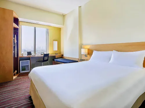 ibis Deira Creekside Dubai Zimmer Photos