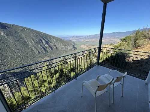V Hotel Delphi Photos