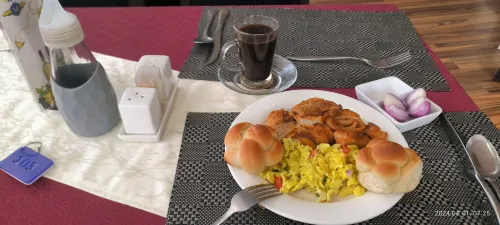 Hotel Miracle تناول الطعام Photos