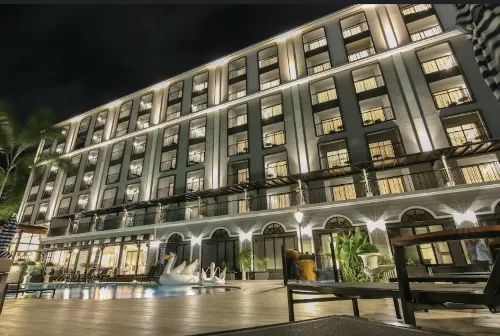 Sawaddi Patong Resort & Spa by Tolani Extérieur Photos