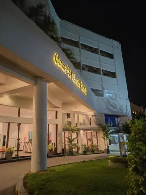 Camelot Beach Hotel Esterni Photos