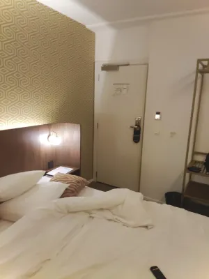 The Scott Hotel Brussels Rooms Photos