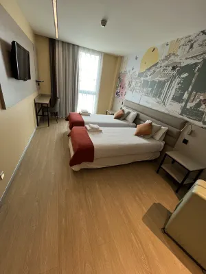 Twentytu Hostel Barcelona Værelser Photos