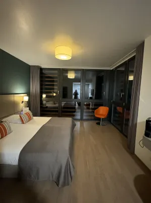 Lake Geneva Hotel Rooms Photos