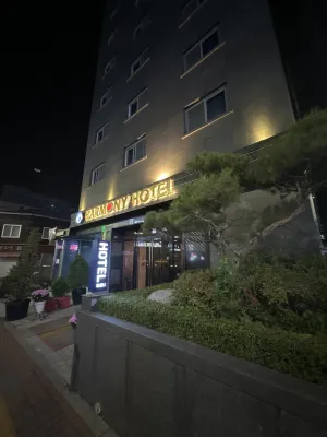 Harmony Hotel Extérieur Photos