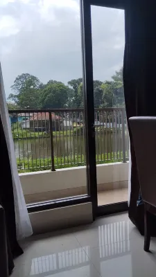 Balcony Hotel Sukabumi Photos