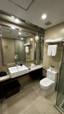 The Bauhinia Hotel Shenzhen (Luohu Port Grand Theatre Metro Station) Chambres Photos
