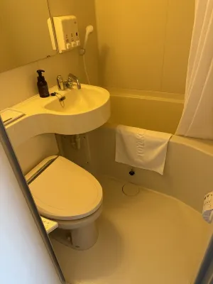 Toyoko Inn Kumamoto Ekimae Zimmer Photos
