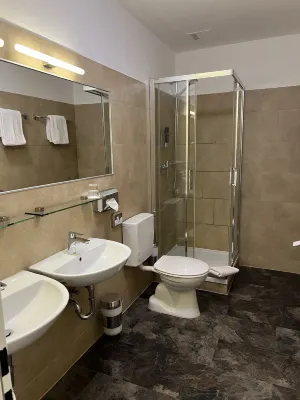 Sure Hotel by Best Western Ambassador Düsseldorf Chambres Photos