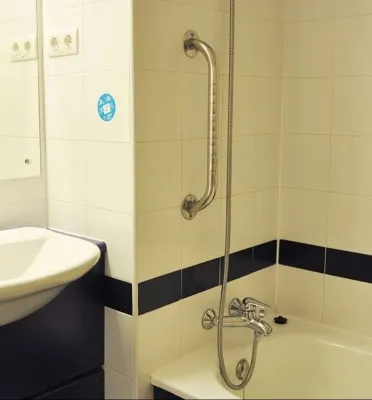 Travelodge Barcelona Fira Zimmer Photos