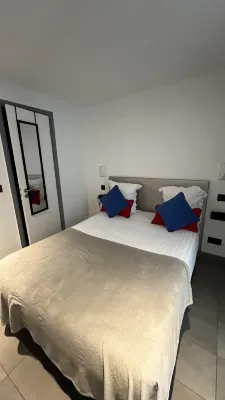 Hôtel du Mont Dore - Paris Batignolles Chambres Photos
