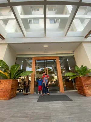 Pollos Hotel & Gallery Rembang Area Publik Photos