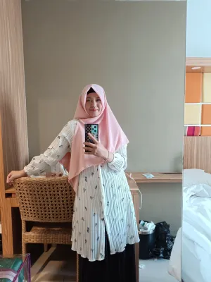 Kyriad Hotel Airport Jakarta Zimmer Photos