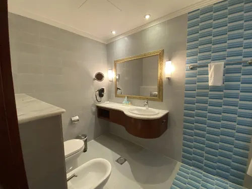 Sunday Hotel Holiday International Dubai Chambres Photos