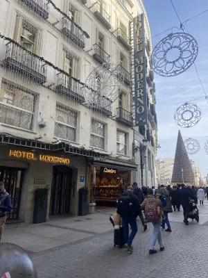 Hotel Moderno Puerta del Sol À proximité de l'hôtel Photos
