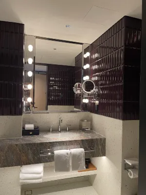 Hyatt Centric Zhongshan Park Shanghai Rooms Photos