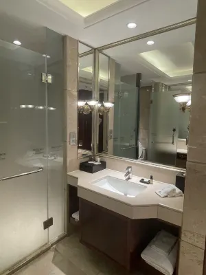 Oriental Fenghuang Hotel (Zhongshan Dengdu Ancient Town Huayi Square) Rooms Photos