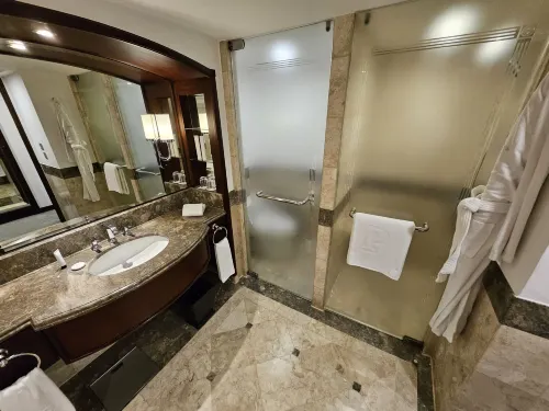 The Peninsula Manila Kamar Photos