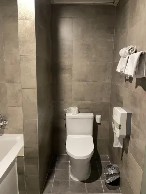 Hertz Hotel Rooms Photos