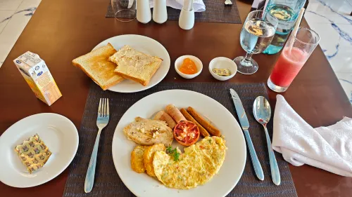 Marine Bay Colombo Sri Lanka Dining Photos