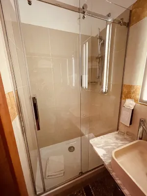 Golden Tulip Rome Piram Camere Photos