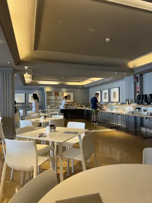 호텔 플라자 베니스 식사 Photos