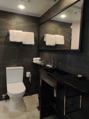 Noble Park Hotel Rooms Photos