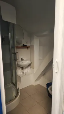 Castle Inn Rooms Photos
