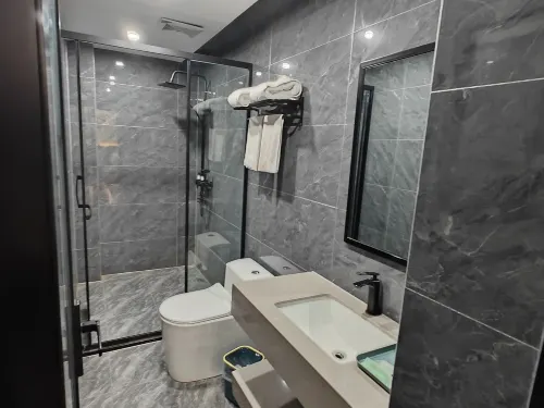 Haomian Monsoon Hotel (Chengdu Tianfu International Airport Branch) Rooms Photos