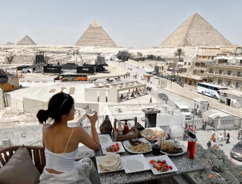Egypt Pyramids Inn Photos