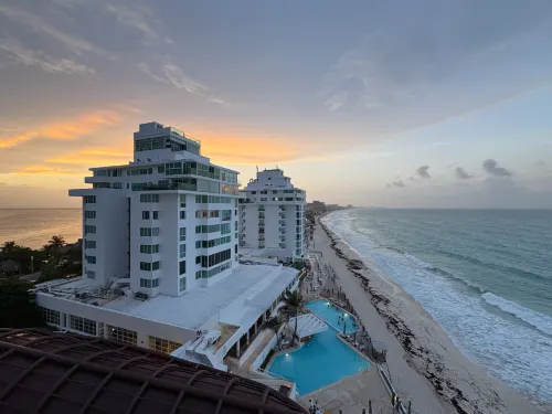 Oleo Cancun Playa All Inclusive Resort Hotellin lähellä Photos