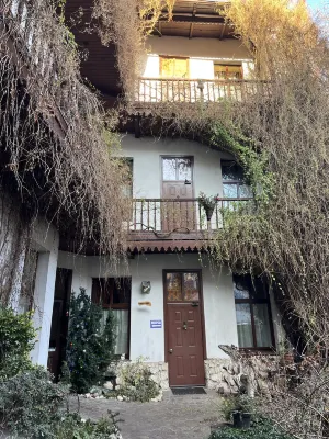 Globtroter Guest House Exterior Photos