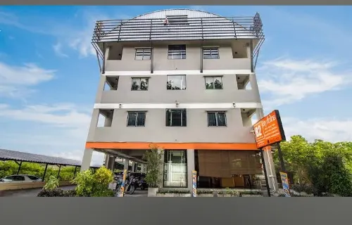 B2 Santitham (Wat Jed Yod) Boutique & Budget Hotel Eksterior Photos