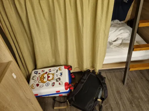 Stray Birds Taichung Hostel Rooms Photos