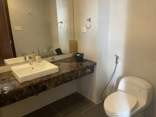 Central Palace Hotel Rooms Photos