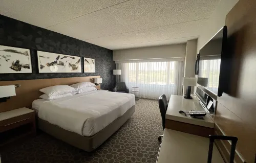 Delta Hotels Calgary Downtown Rooms Photos
