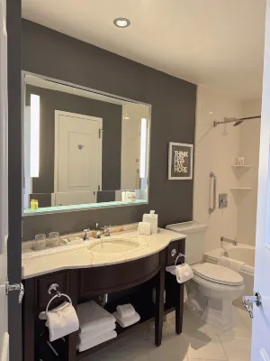 Renaissance Providence Downtown Hotel Rooms Photos