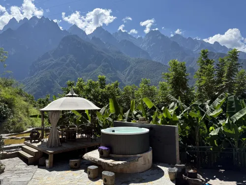 Tiger Leaping Gorge yachajiao Manor Dekat Hotel Photos