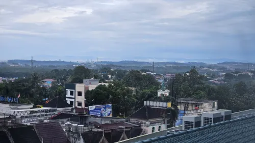 Platinum Hotel & Convention Hall Balikpapan Dekat Hotel Photos