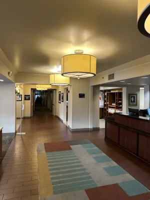 Hampton Inn Portland Airport Photos