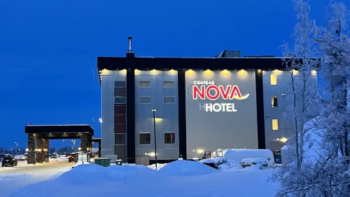 Chateau Nova Yellowknife Extérieur Photos